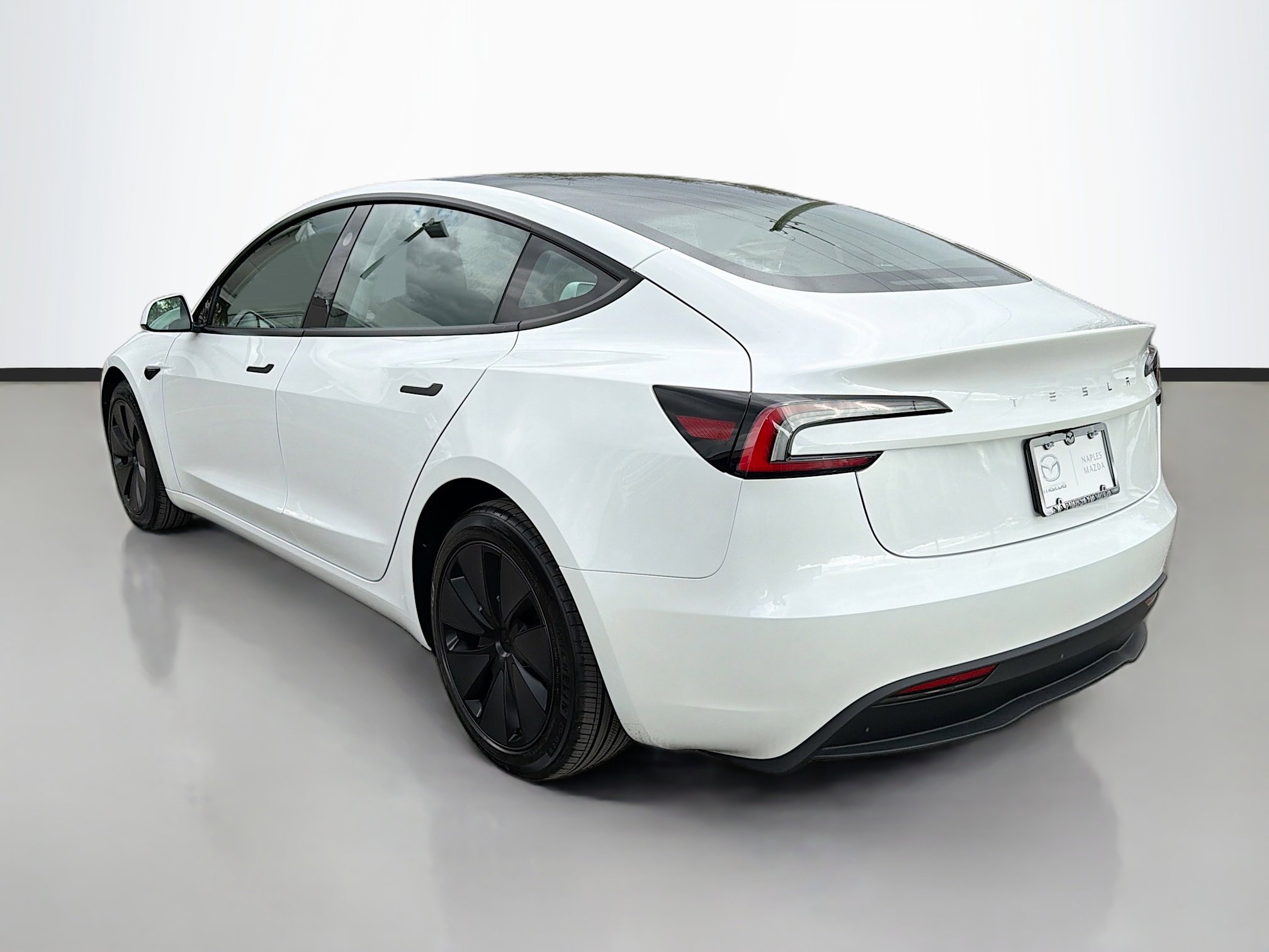 Used 2024 Tesla Model 3 Standard Range image 5