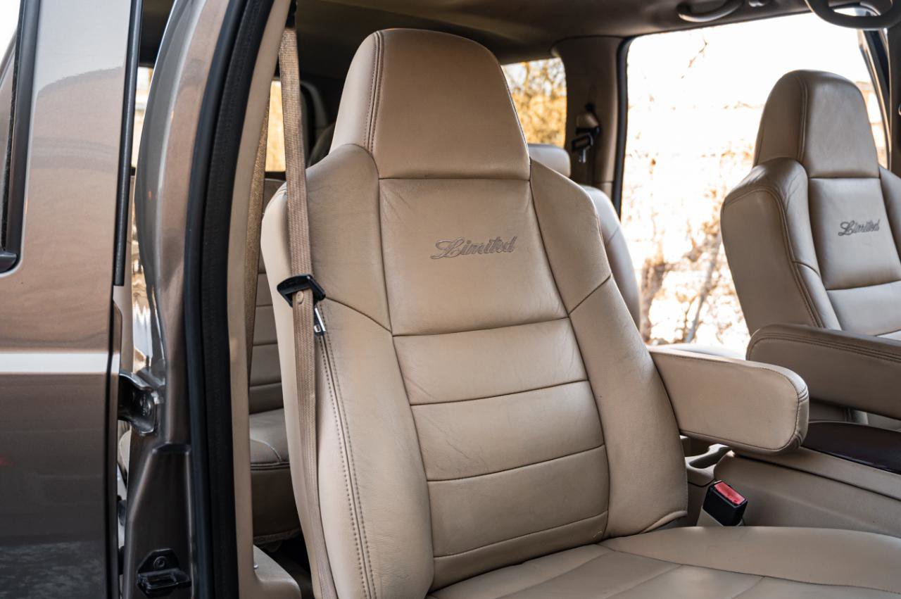 Used 2003 Ford Excursion Limited image 39