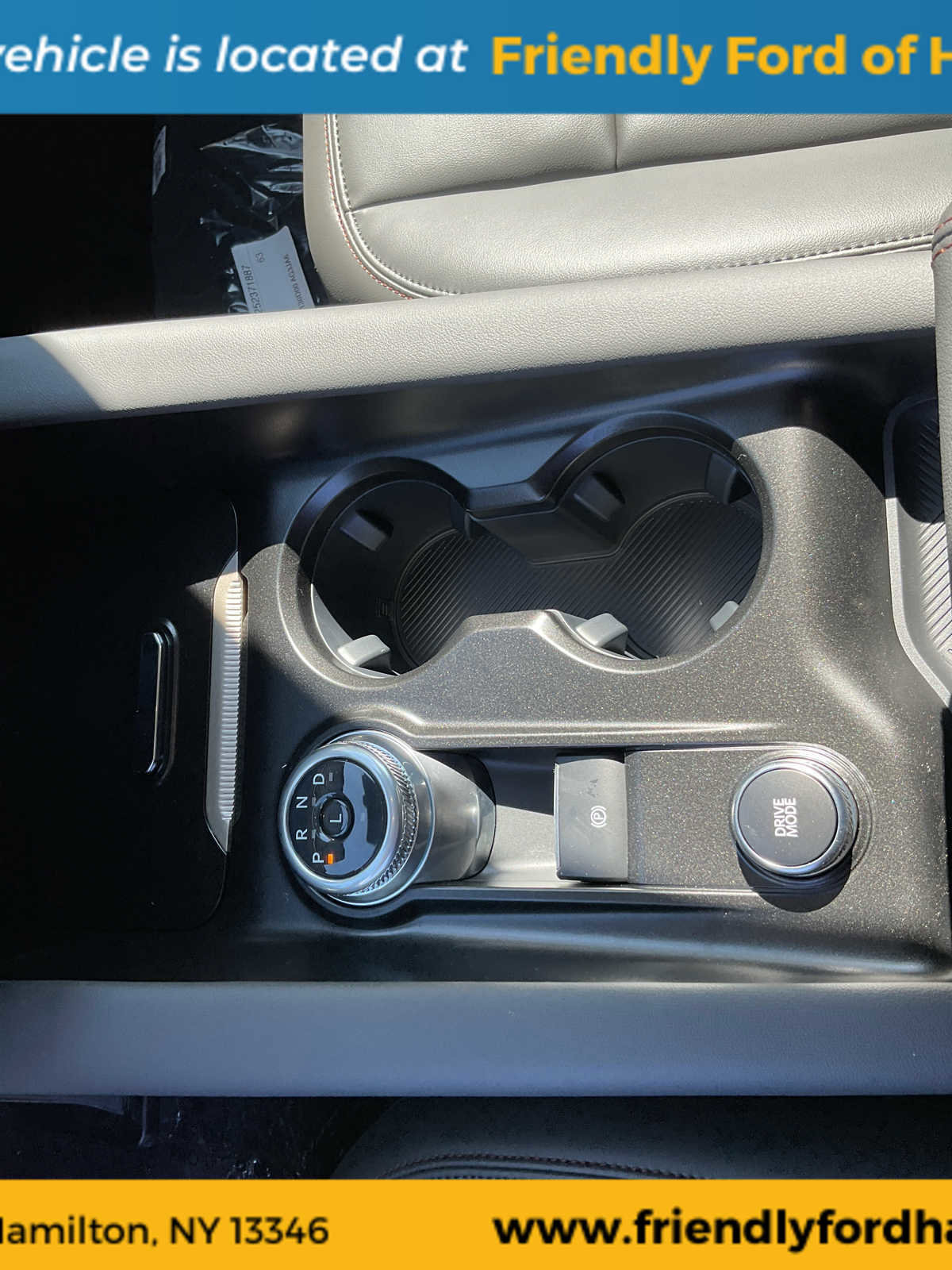 Used 2025 Ford Explorer Active image 18