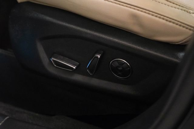 Used 2018 Ford Explorer Platinum image 31