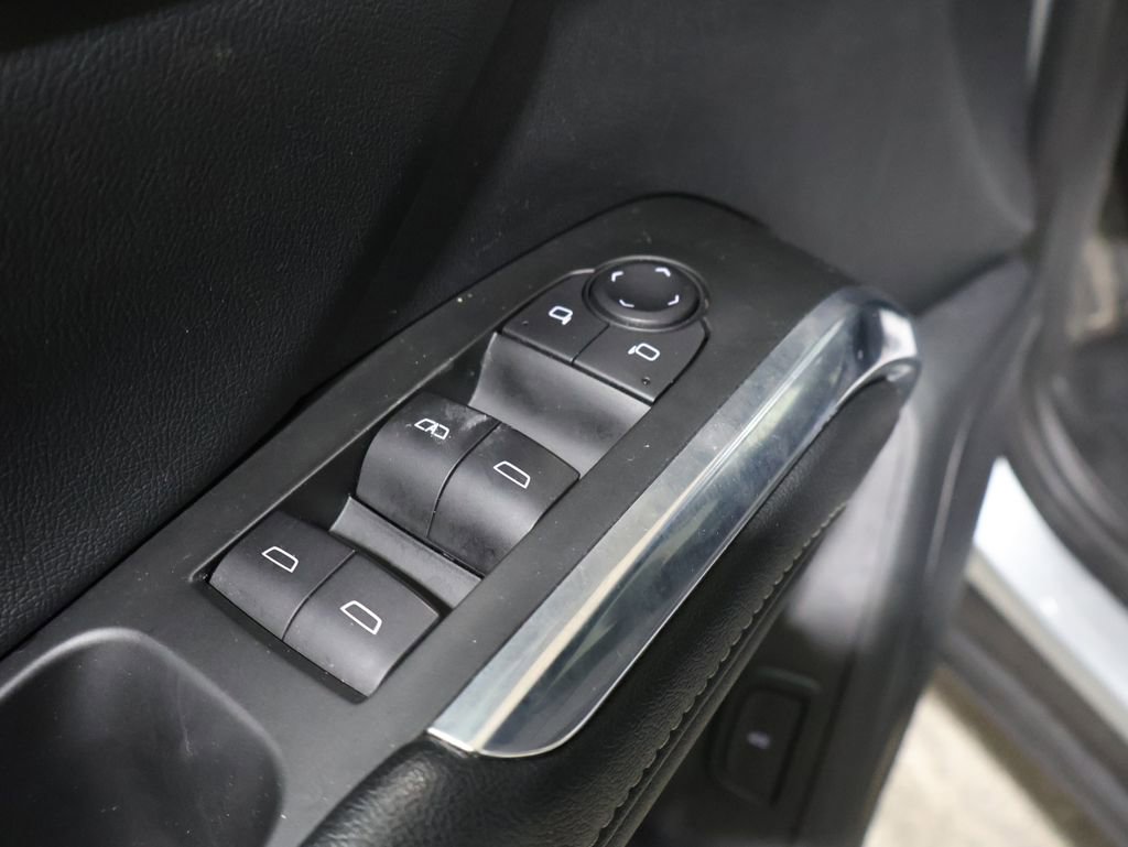 Used 2024 Chevrolet Traverse LT image 16