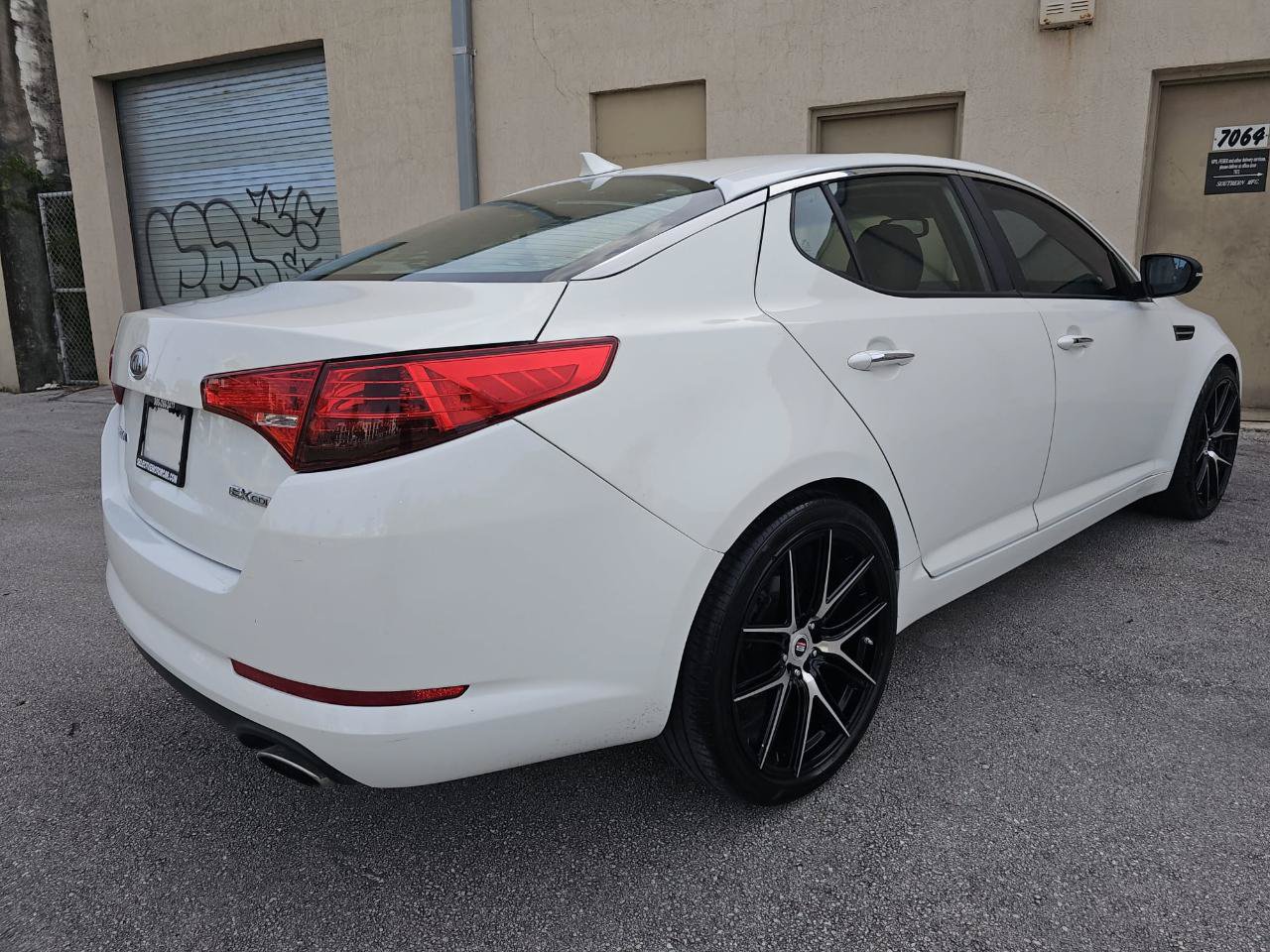 Used 2012 Kia Optima EX FWD image 5