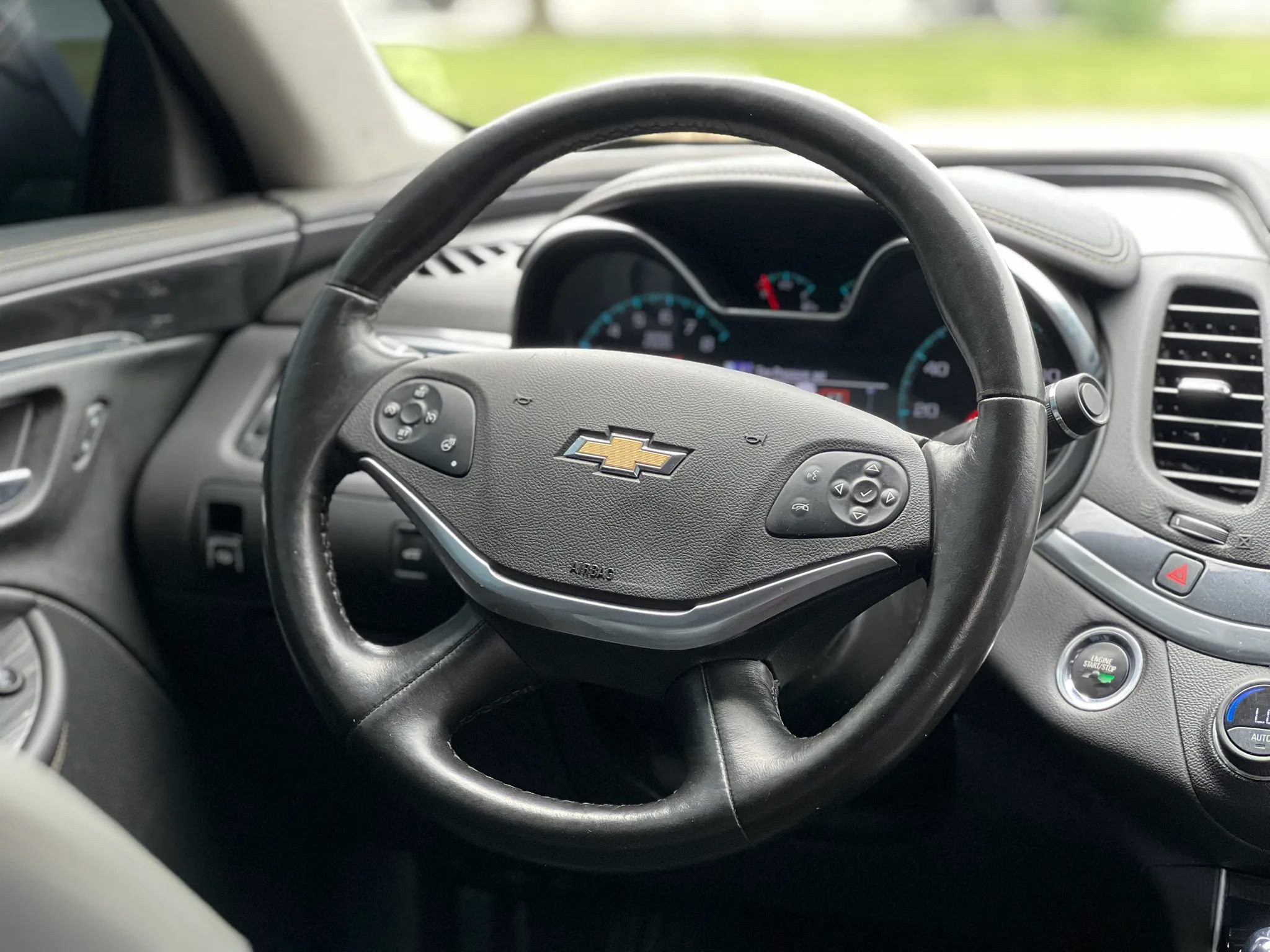 Used 2018 Chevrolet Impala LT w/ LT Leather Package FWD image 15