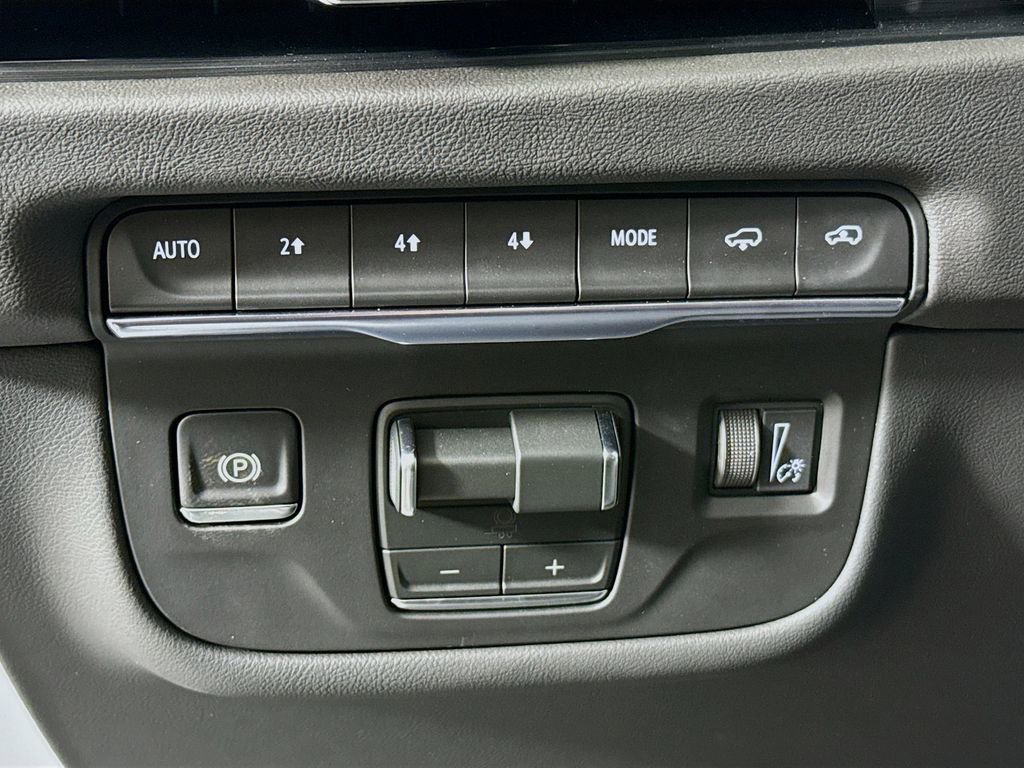 Used 2026 Cadillac Escalade Sport w/ Touring Package AWD/4WD image 11
