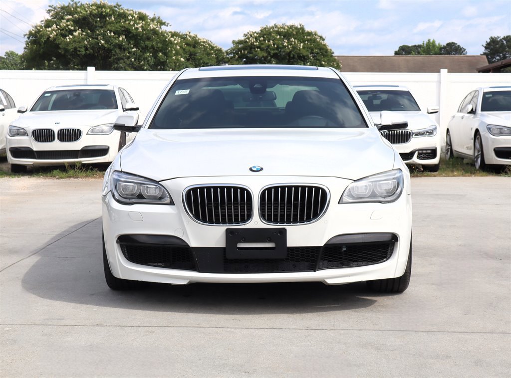 Used 2015 BMW 750Li xDrive AWD/4WD image 2