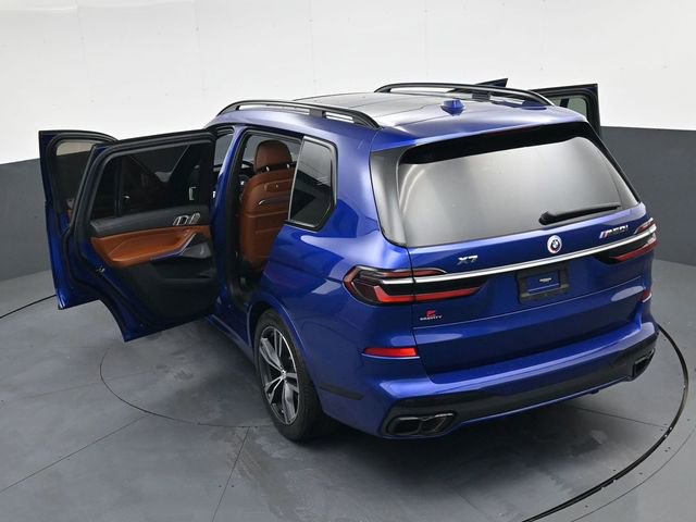 Used 2023 BMW X7 M60i w/ Executive Package image 41