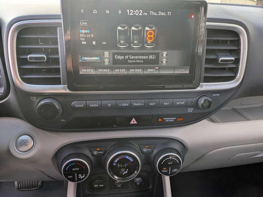 Certified 2021 Hyundai Venue image 16