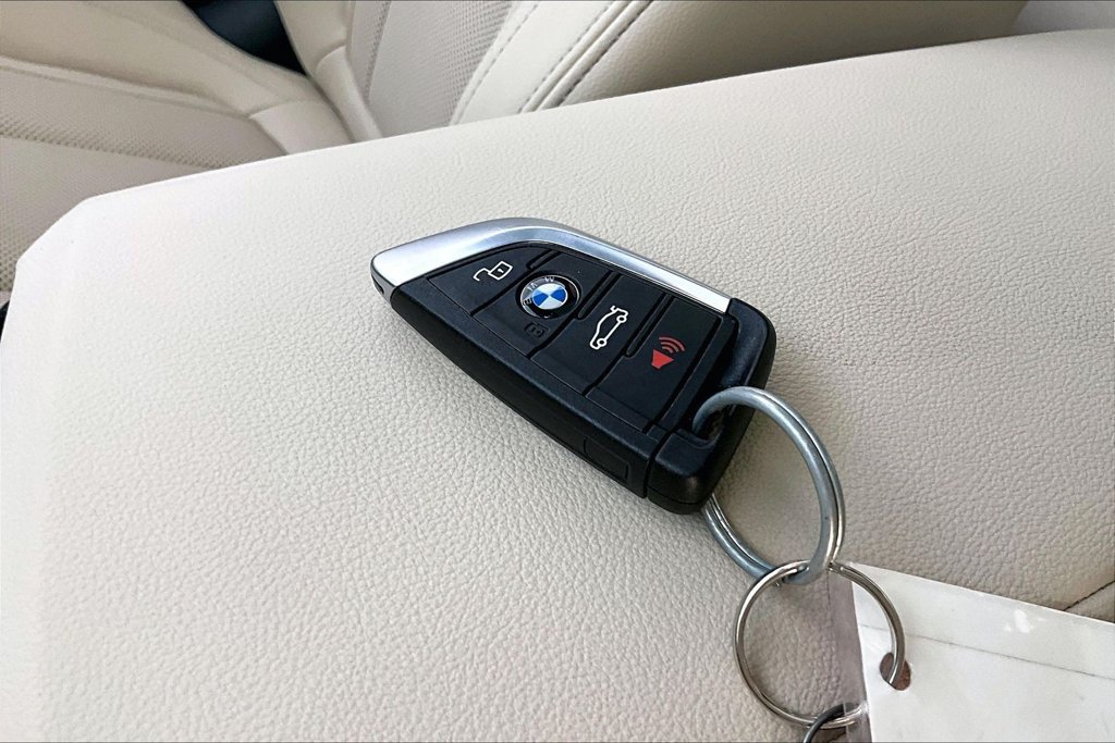 Used 2026 BMW M340i xDrive AWD/4WD image 13