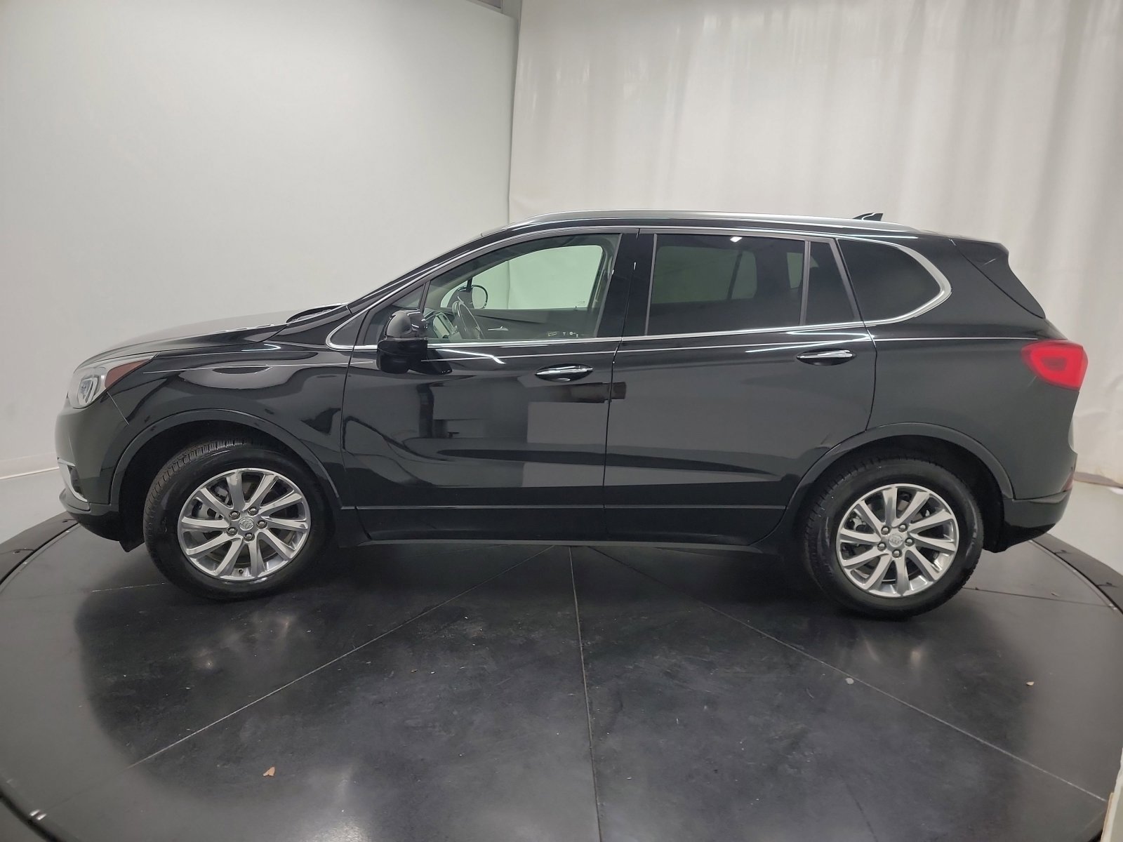 Used 2019 Buick Envision Essence image 4