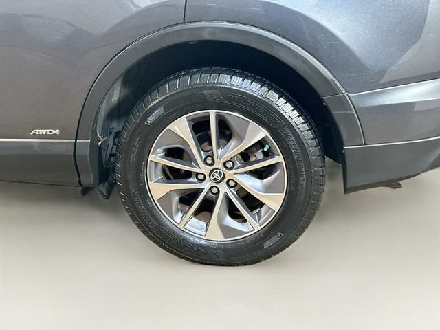 Used 2017 Toyota RAV4 XLE w/ All Weather Liner Package AWD/4WD image 7