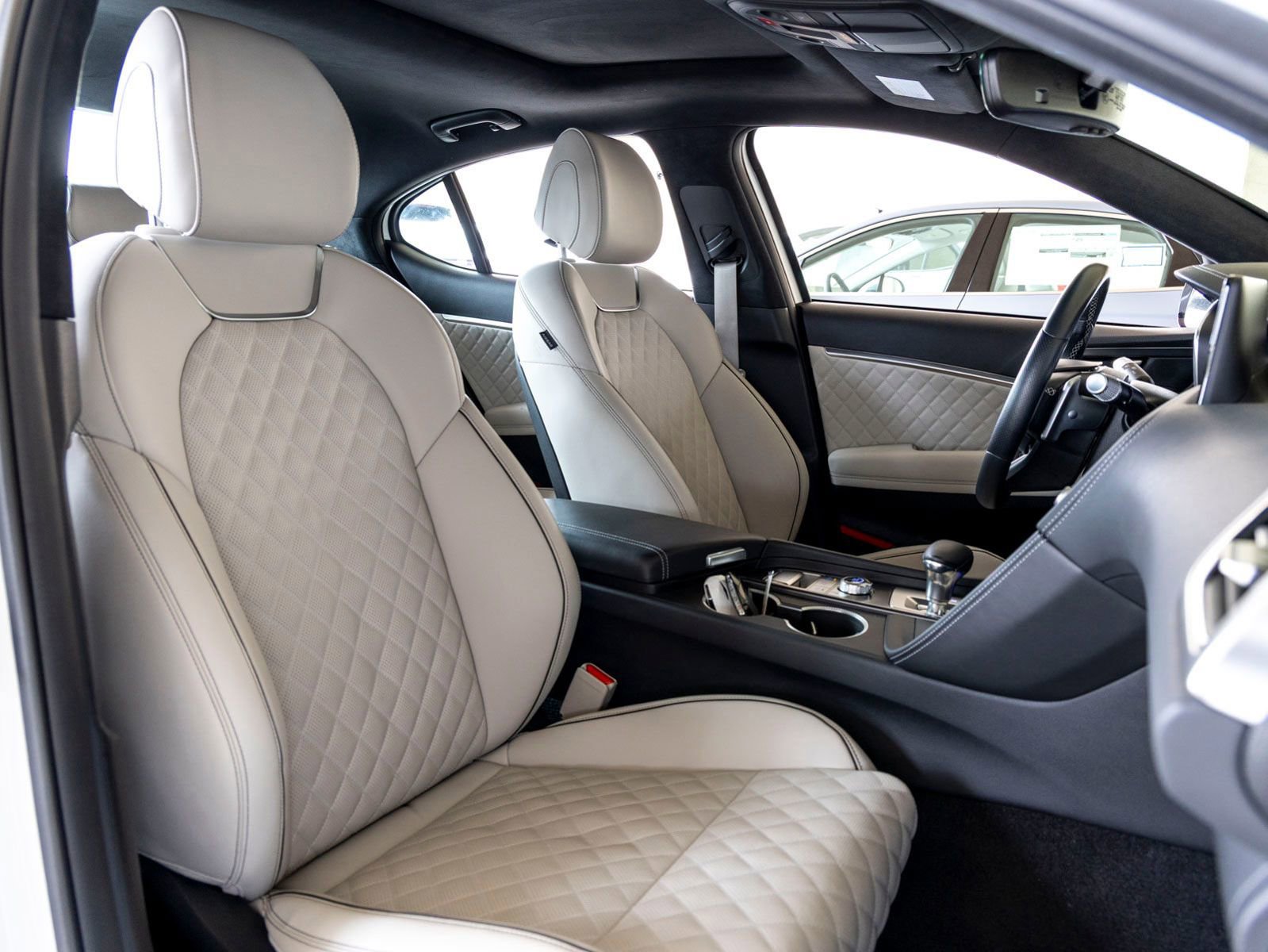 Used 2025 Genesis G70 3.3T Advanced w/ Sport Prestige Package image 26