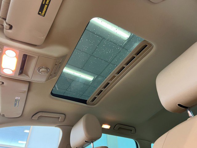 Used 2009 Volkswagen Touareg VR6 image 28