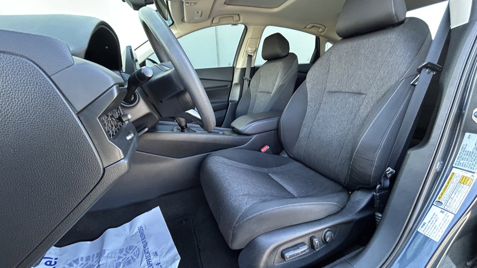 Used 2024 Honda Accord EX image 11