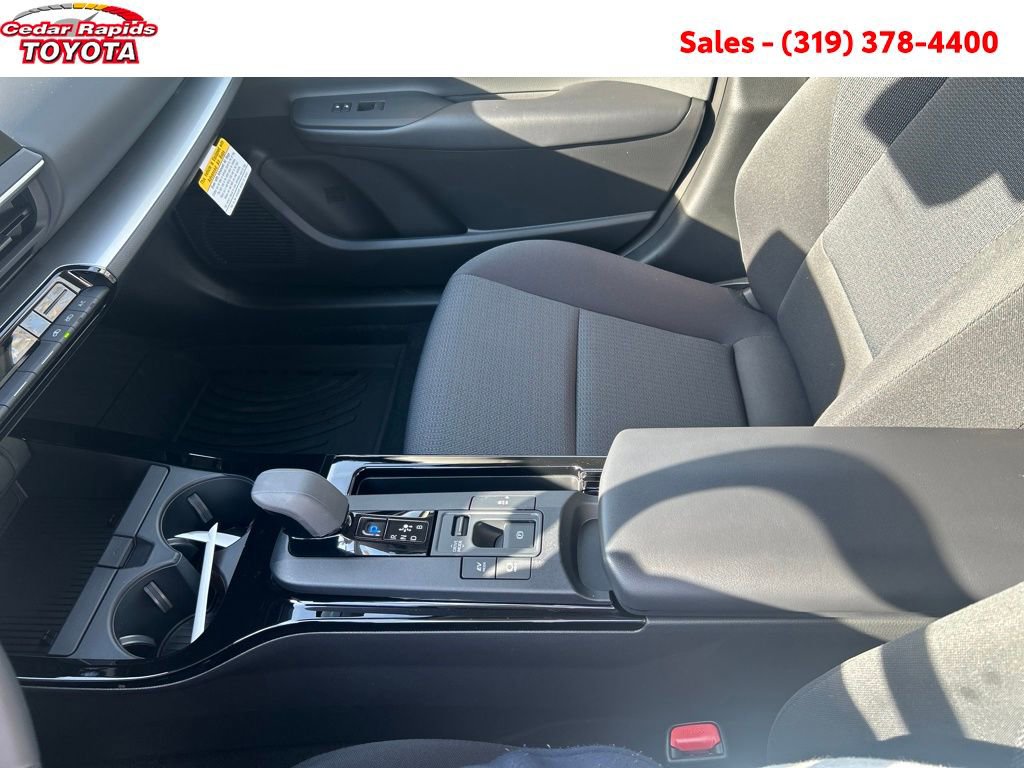 New 2026 Toyota Prius LE image 17