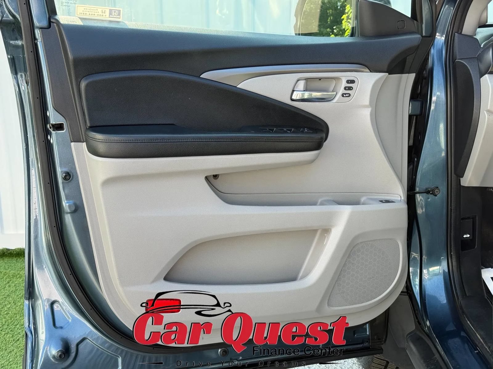 Used 2021 Honda Pilot Special Edition image 11