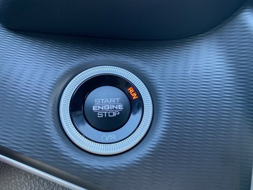 New 2025 Jeep Grand Cherokee L Altitude image 22