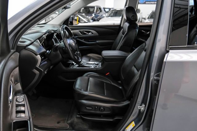 Used 2019 Chevrolet Traverse RS image 4
