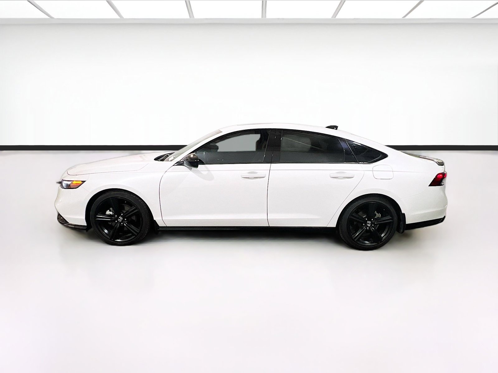 Used 2025 Honda Accord Sport image 23