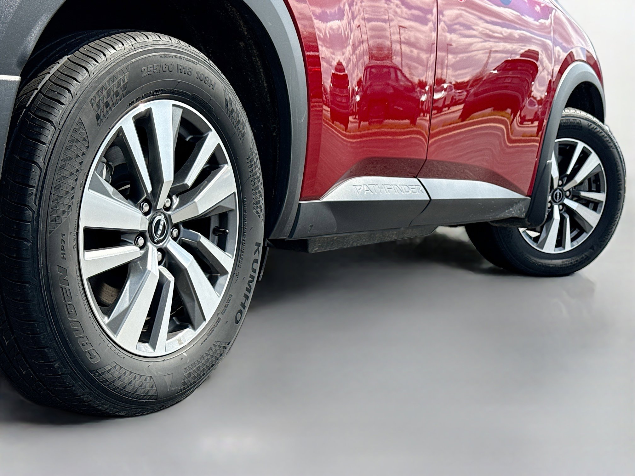 Certified 2024 Nissan Pathfinder SL image 16