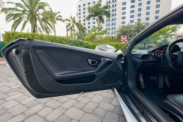 Used 2016 Lamborghini Huracan LP 610-4 Avio image 48