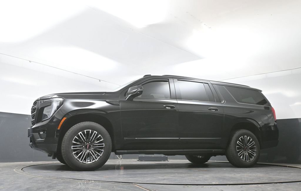 Used 2025 GMC Yukon XL Elevation AWD/4WD image 56