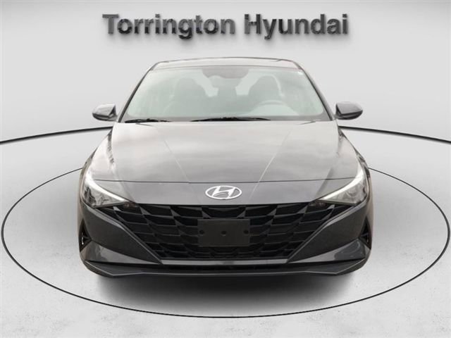Certified 2023 Hyundai Elantra SEL image 2