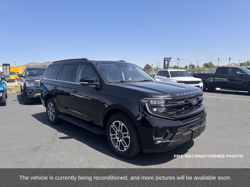 Used 2025 Ford Expedition Active AWD/4WD image 8