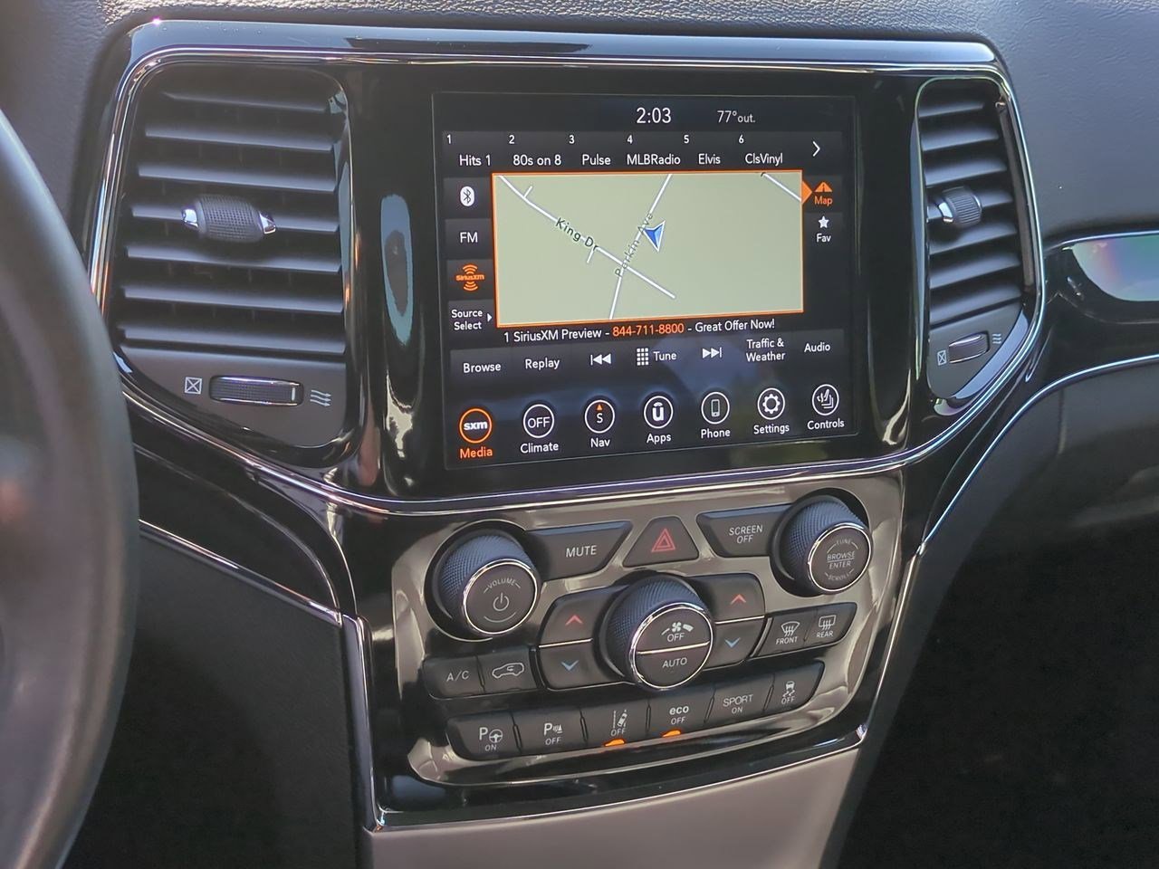 Used 2021 Jeep Grand Cherokee Trailhawk w/ Trailhawk Luxury Group image 15