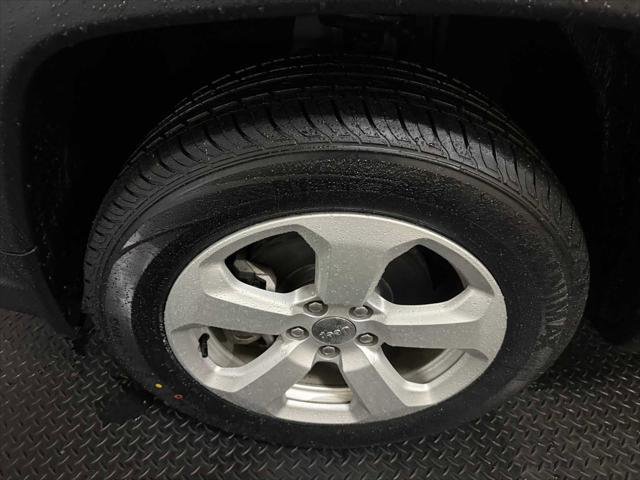 Certified 2021 Jeep Compass Latitude image 8