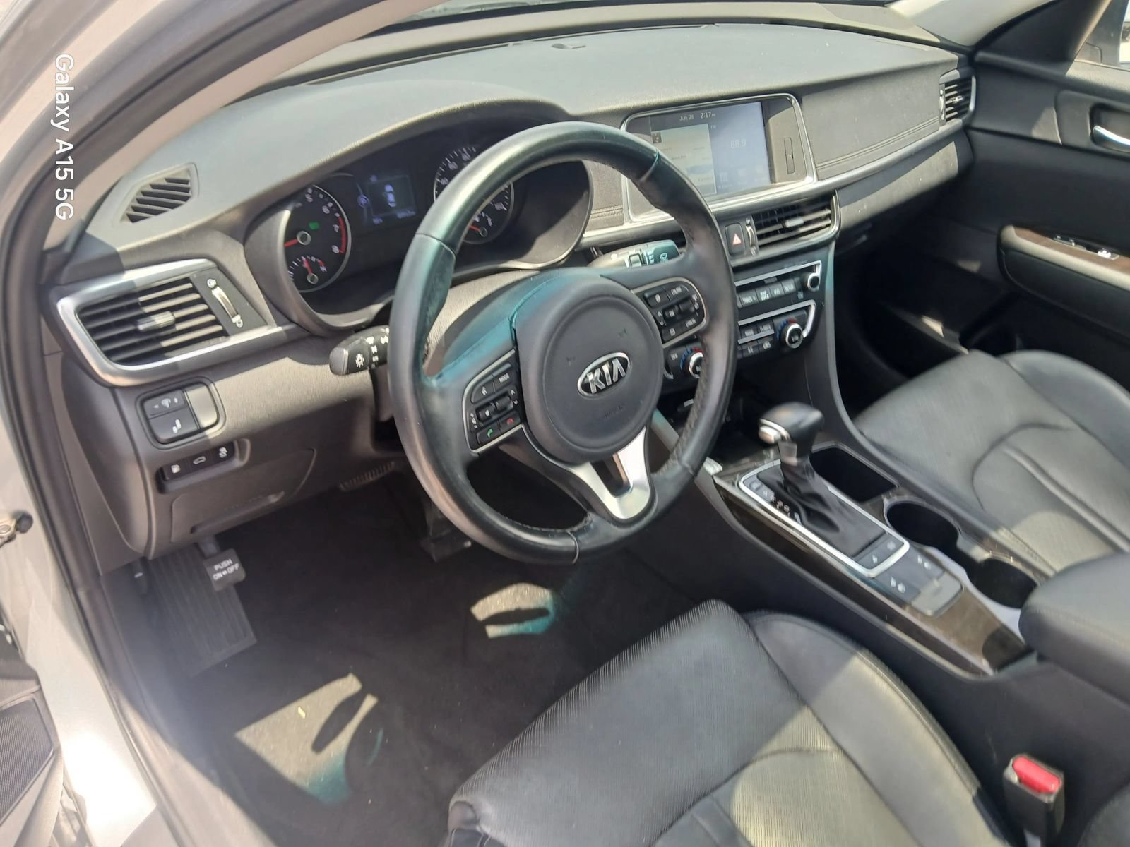 Used 2017 Kia Optima EX w/ Premium Package FWD image 7