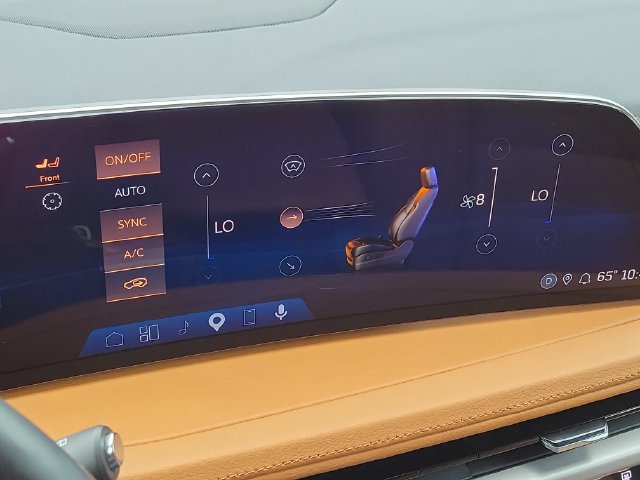 Certified 2024 Cadillac XT4 Premium Luxury AWD/4WD image 33