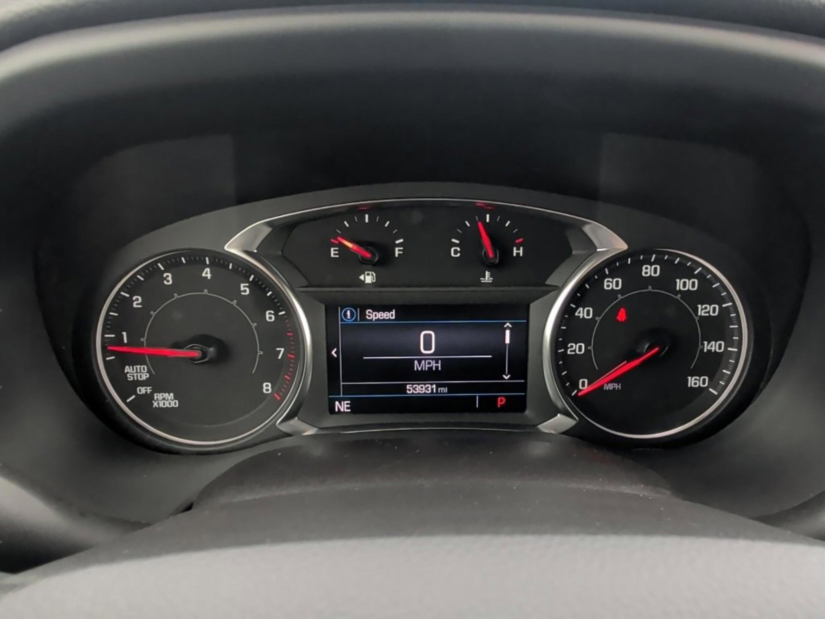 Used 2023 GMC Acadia SLE image 14