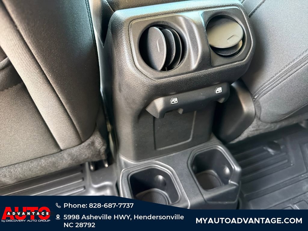 Used 2018 Jeep Wrangler Unlimited Sport S AWD/4WD image 26