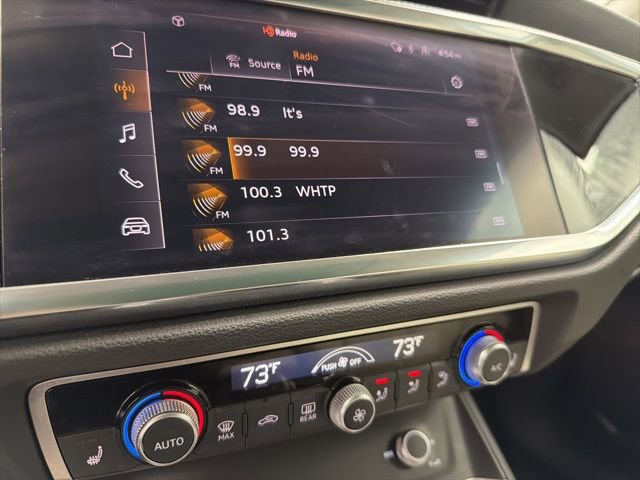 Used 2022 Audi Q3 2.0T Premium Plus w/ Premium Plus Package image 28