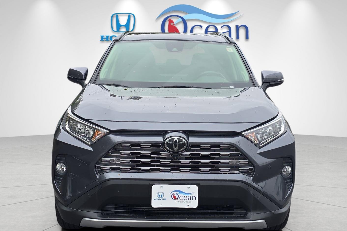 Used 2019 Toyota RAV4 Limited image 8