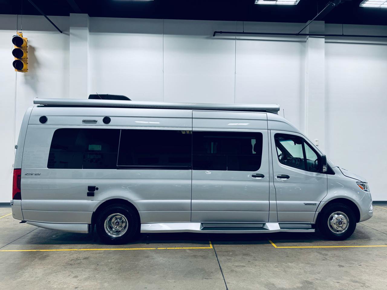 Used 2020 Mercedes-Benz Sprinter 3500 image 8