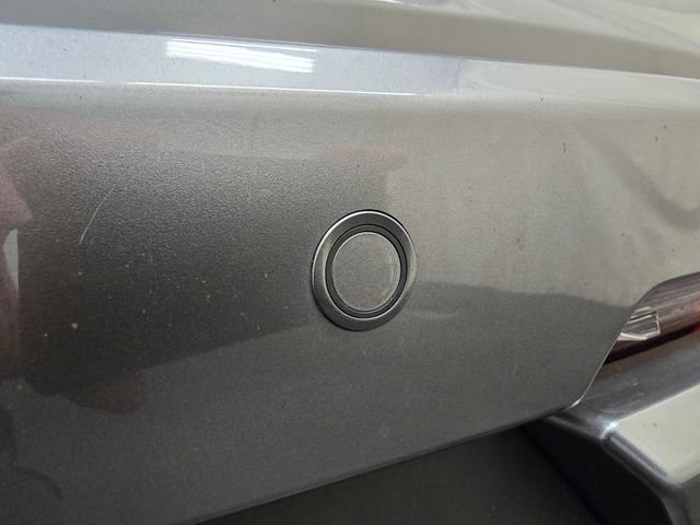 Used 2023 Toyota Crown Limited w/ Advanced Technology Package image 11