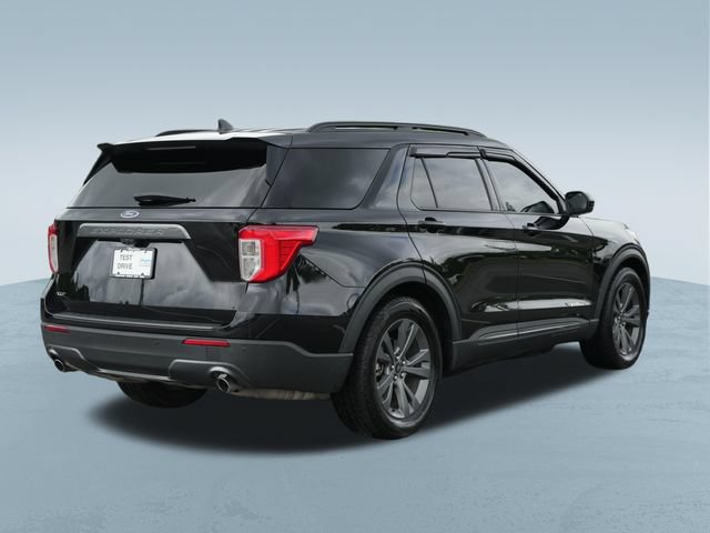 Used 2022 Ford Explorer XLT w/ Equipment Group 202A RWD image 9