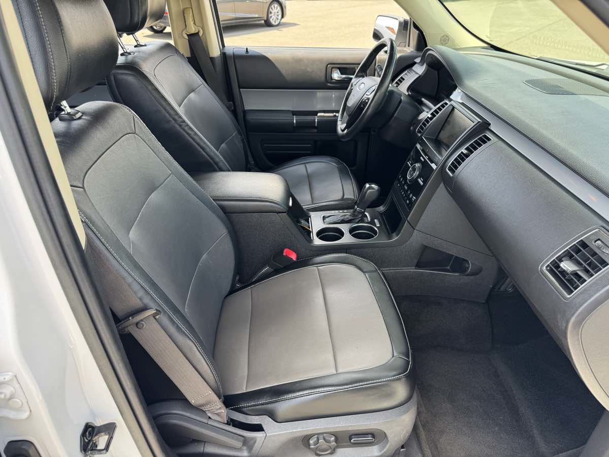 Used 2014 Ford Flex Limited w/ Appearance Package FWD image 13
