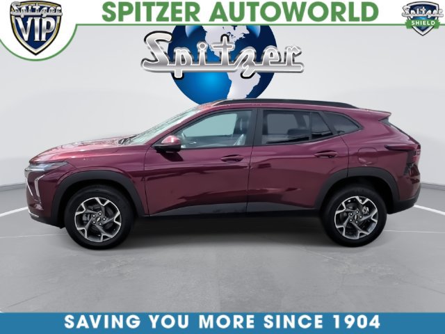 Used 2025 Chevrolet Trax LT FWD image 9