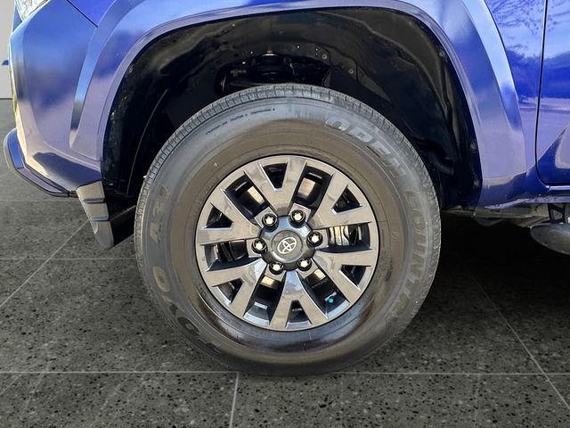Used 2023 Toyota Tacoma SR5 w/ Technology Package image 14