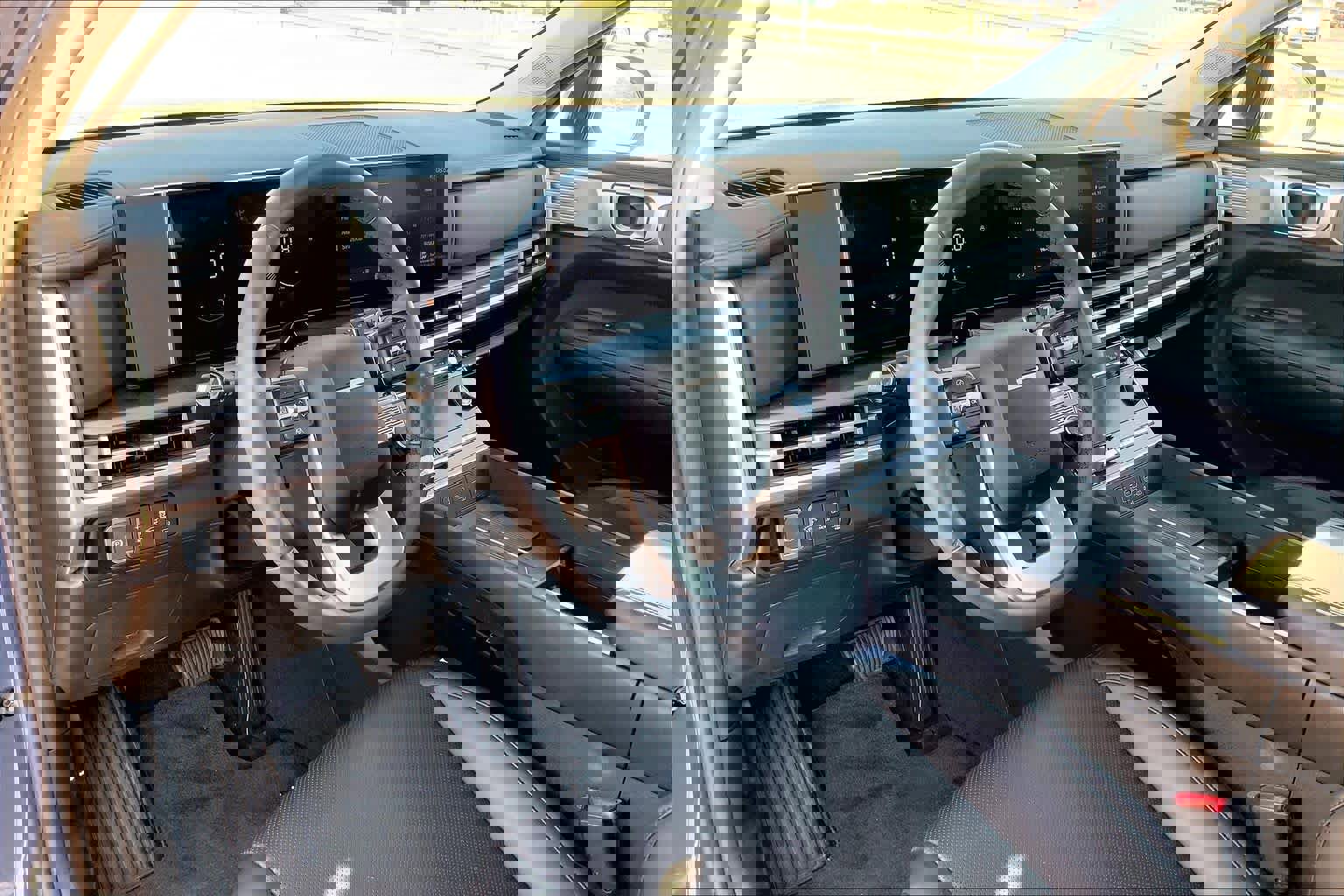 Used 2025 Hyundai Santa Fe XRT AWD/4WD image 18