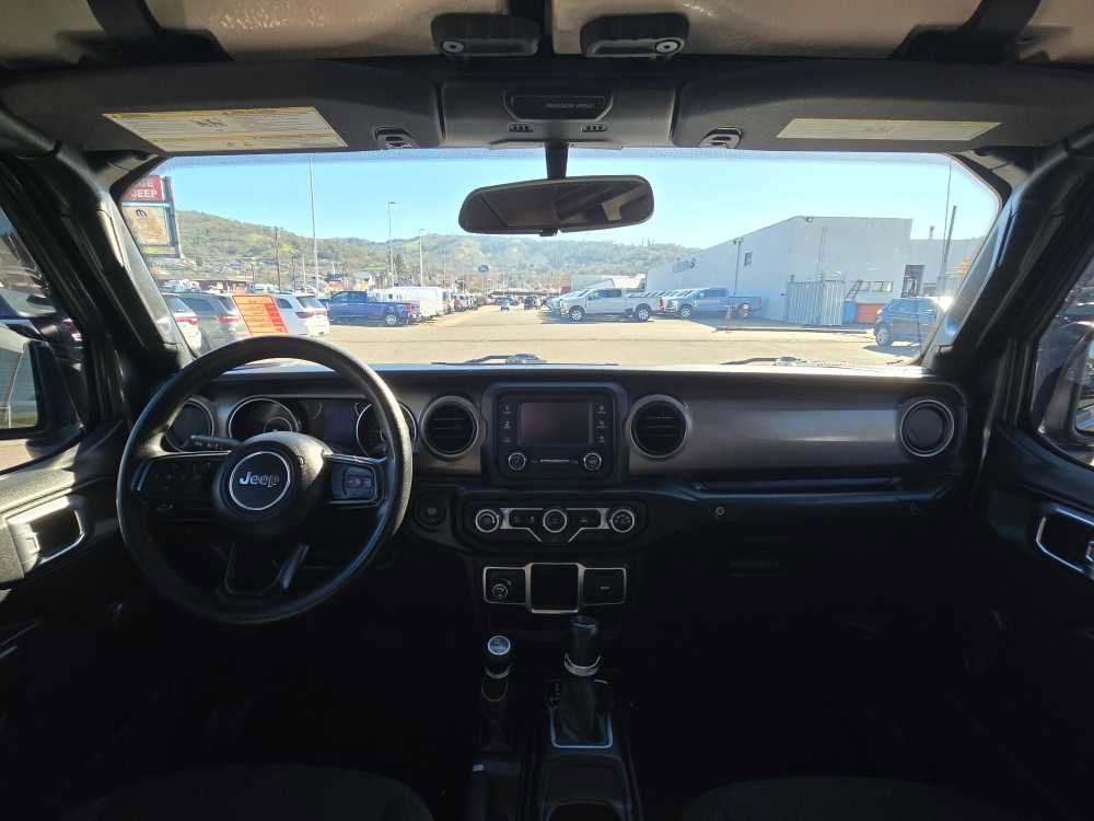 Used 2020 Jeep Gladiator Sport image 15