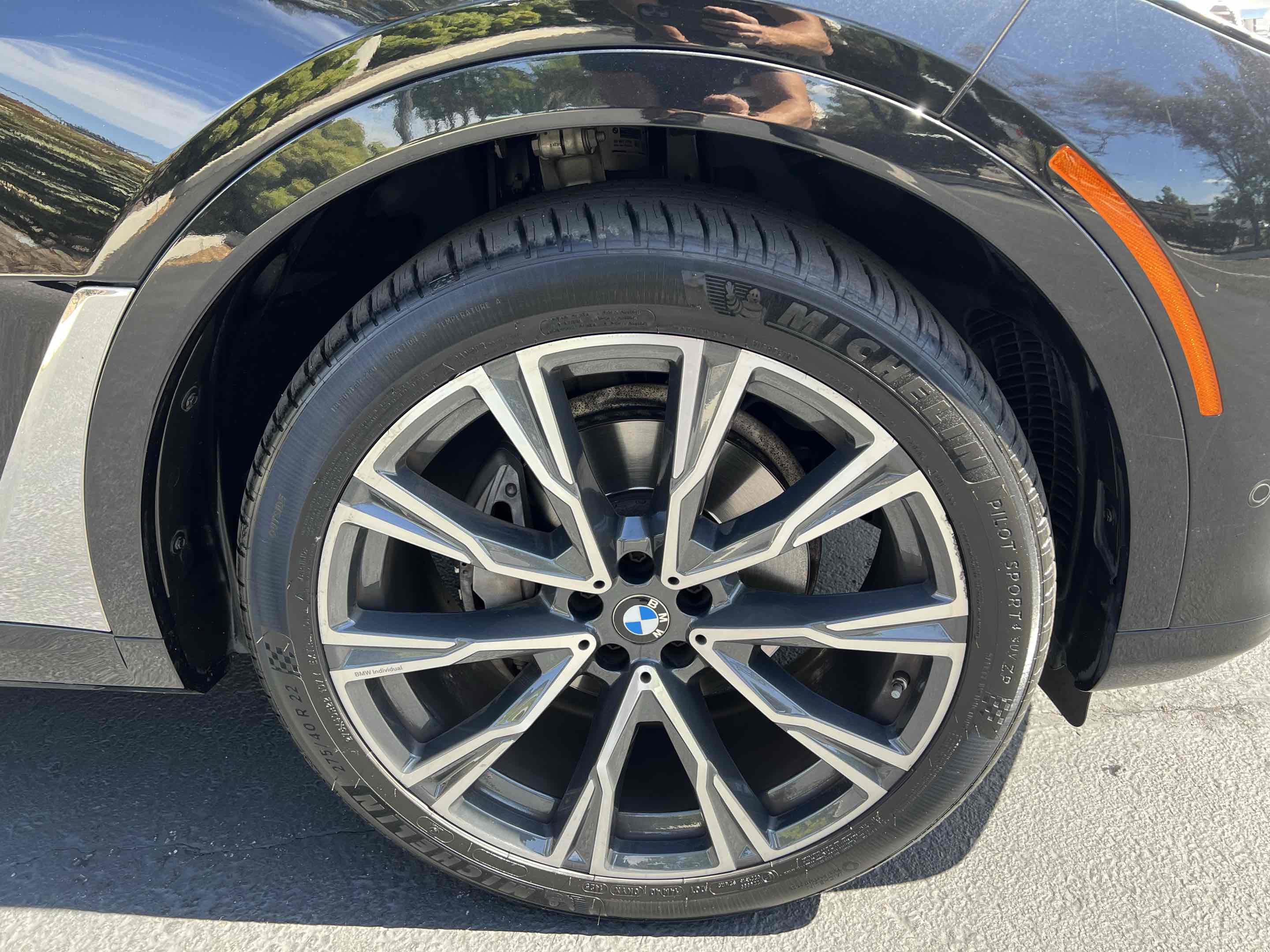 Used 2022 BMW X7 xDrive40i w/ Premium Package AWD/4WD image 96