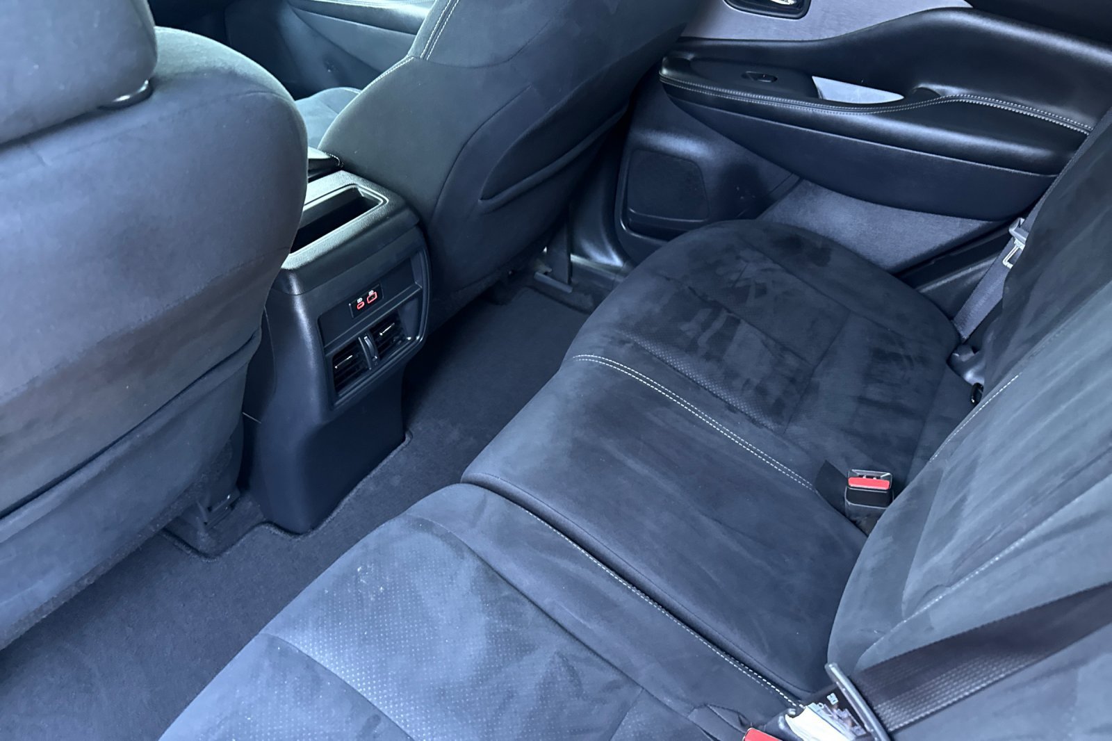 Used 2023 Nissan Murano S AWD/4WD image 13