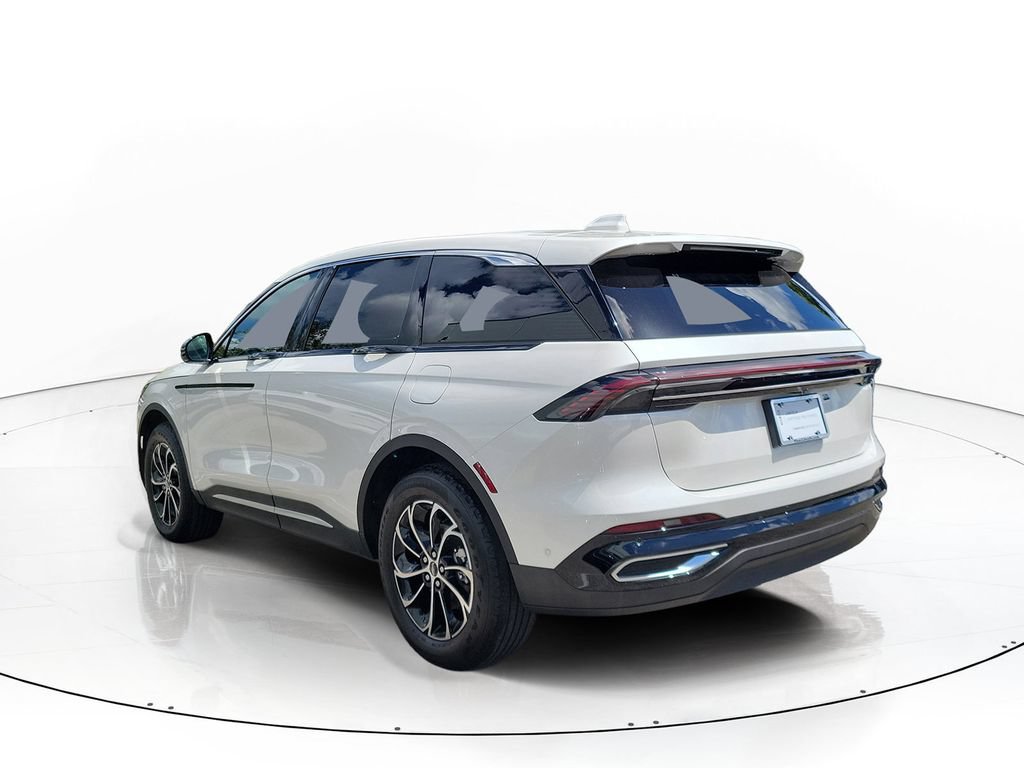 Certified 2024 Lincoln Nautilus Premier AWD/4WD image 4