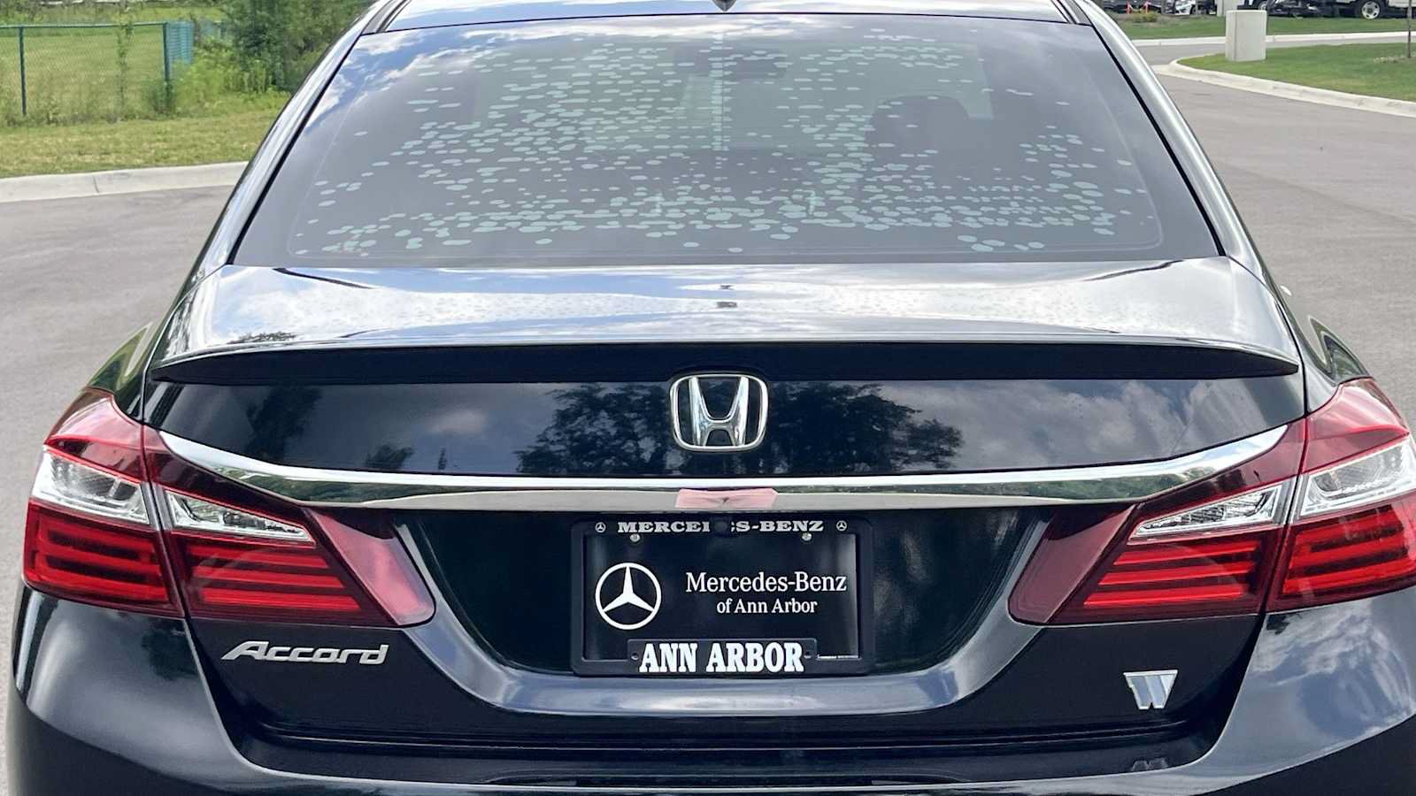 Used 2017 Honda Accord EX-L image 18