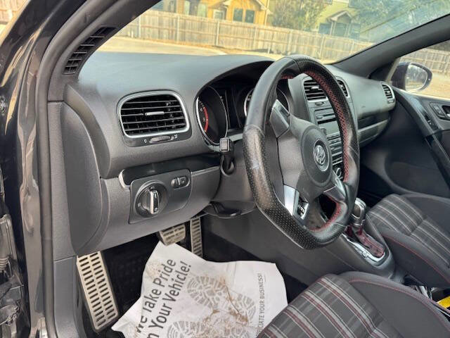 Used 2011 Volkswagen Golf 4-Door image 36