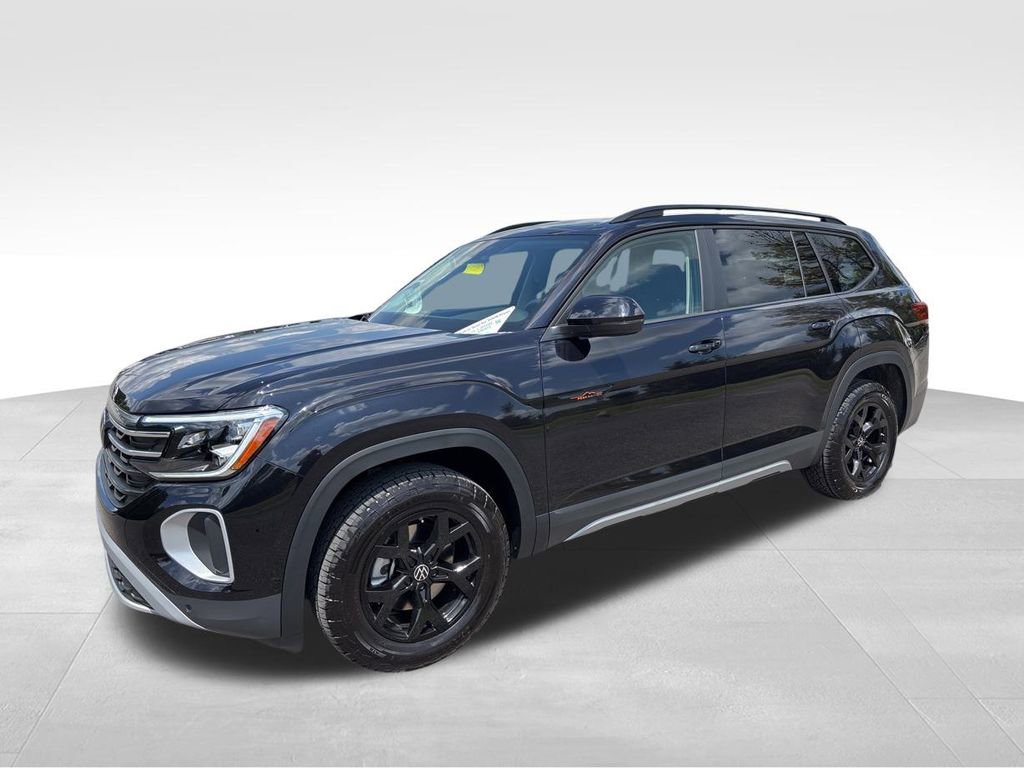 New 2026 Volkswagen Atlas Peak Edition image 1