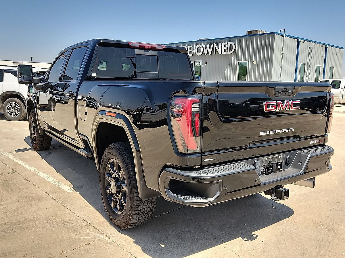Used 2024 GMC Sierra 2500 AT4 w/ AT4 Premium Plus Package AWD/4WD image 2